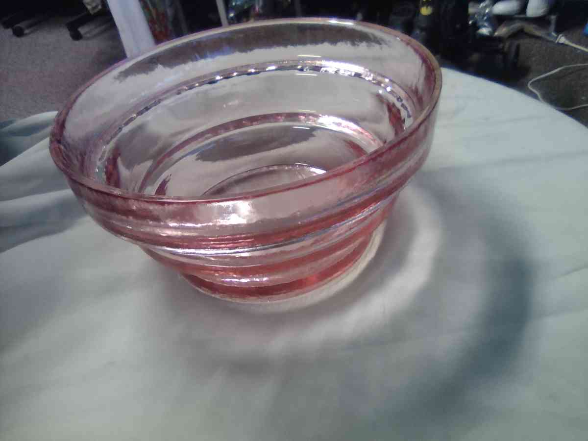 Glass  Serving Bowls - Radcliff, Kentucky - FleaMarketBay