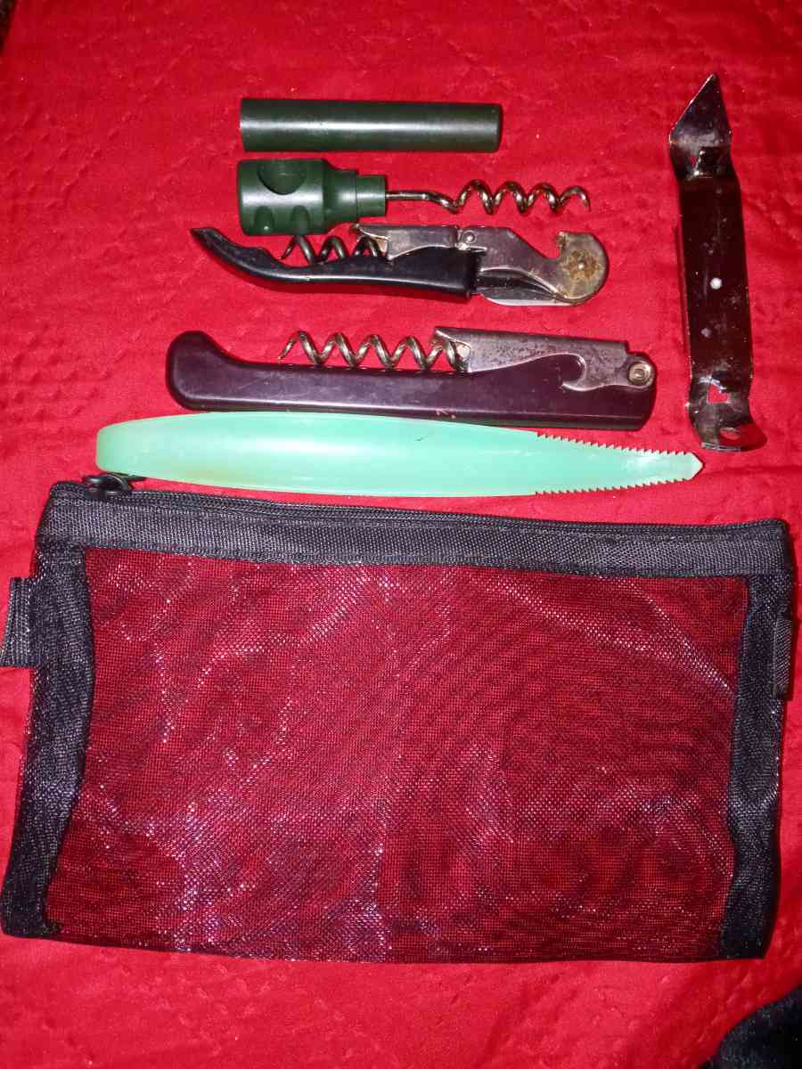 wine keys corks Stoppers can openers bottle openers net bag - Davenport, Florida - FleaMarketBay