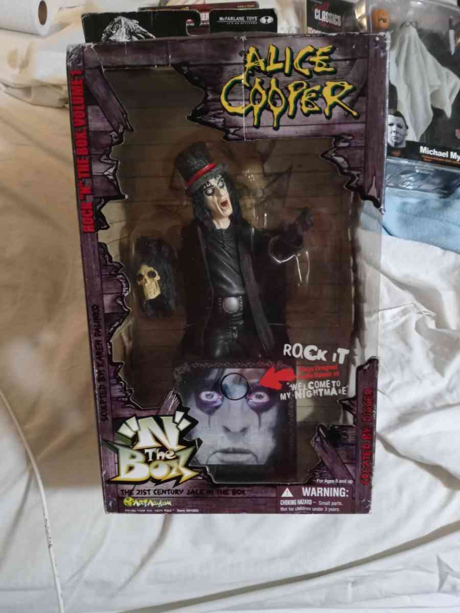 vintage Alice Cooper figure - Royse City, Texas