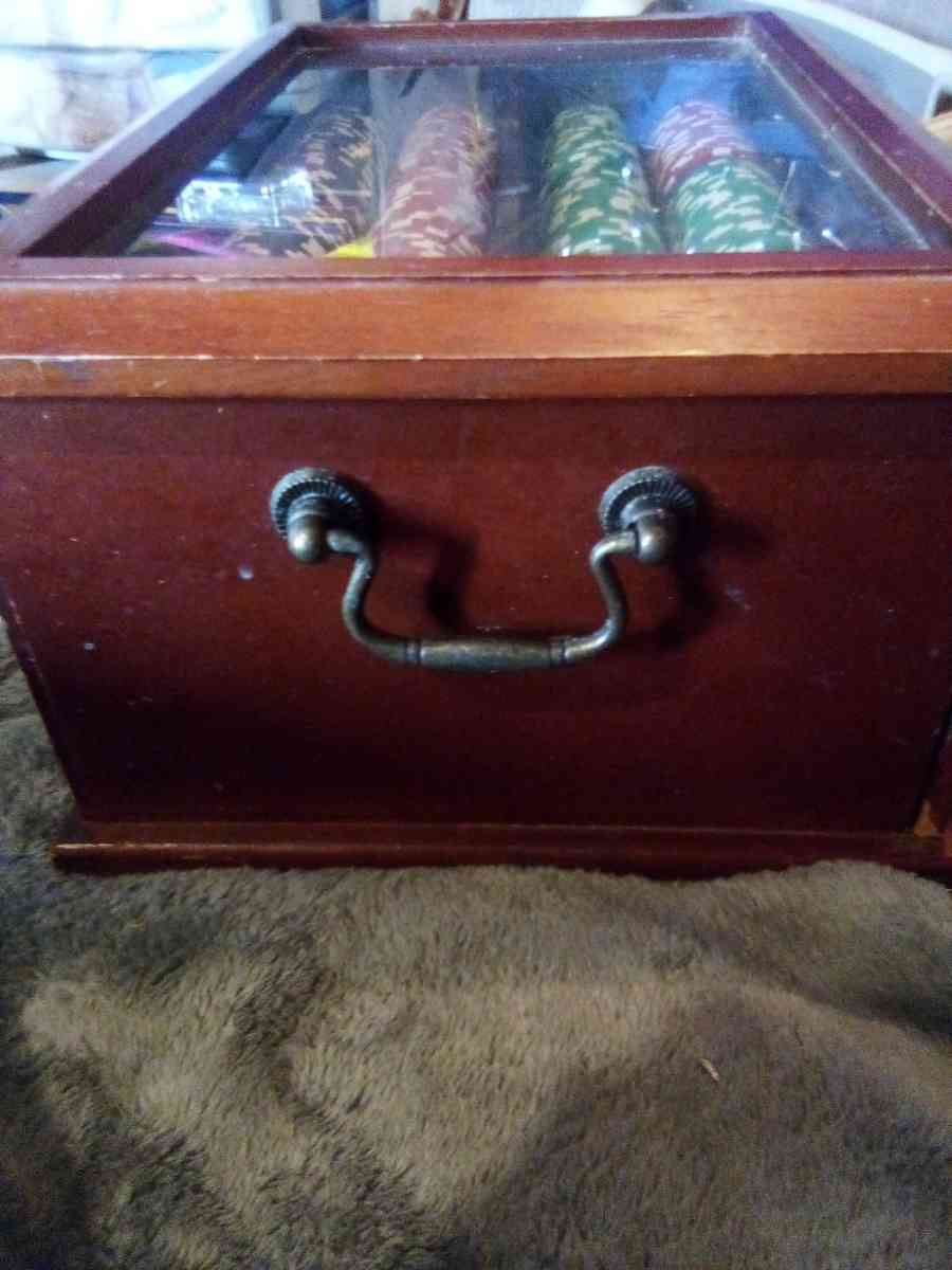 poker chip and card case - Hobbs, New Mexico - FleaMarketBay