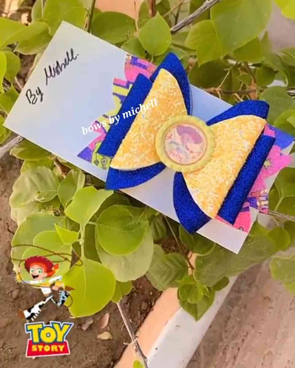 Medium bow - Yuma, Arizona