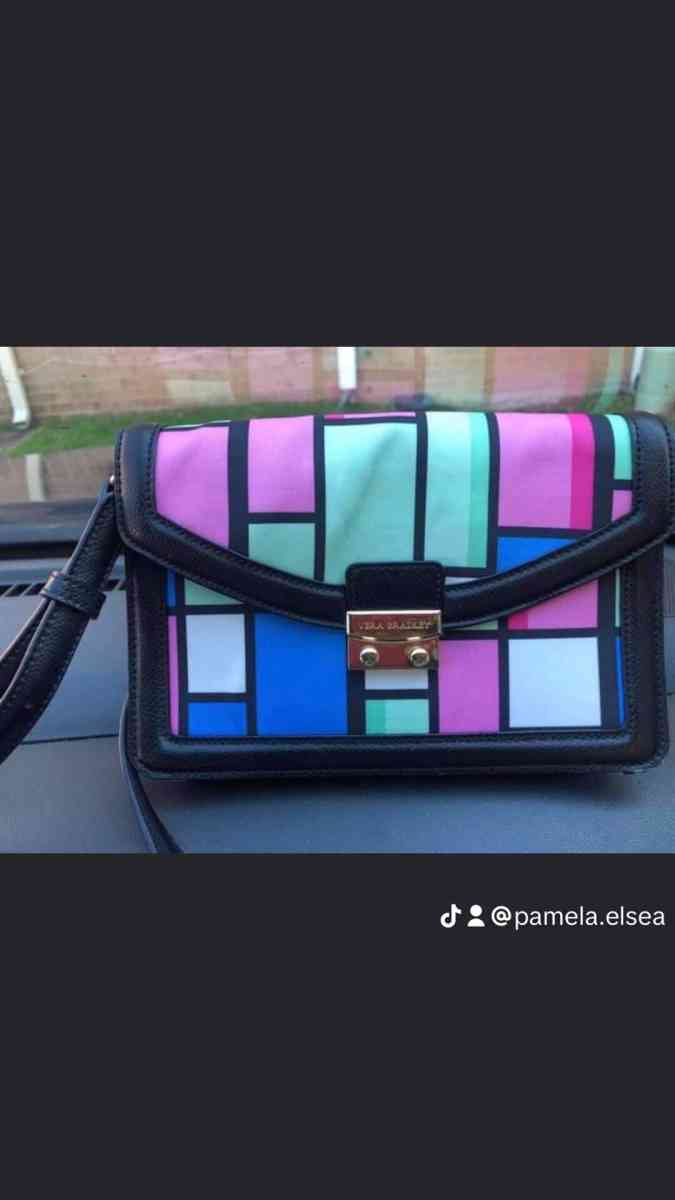 womans original purse - Fairfax, Virginia