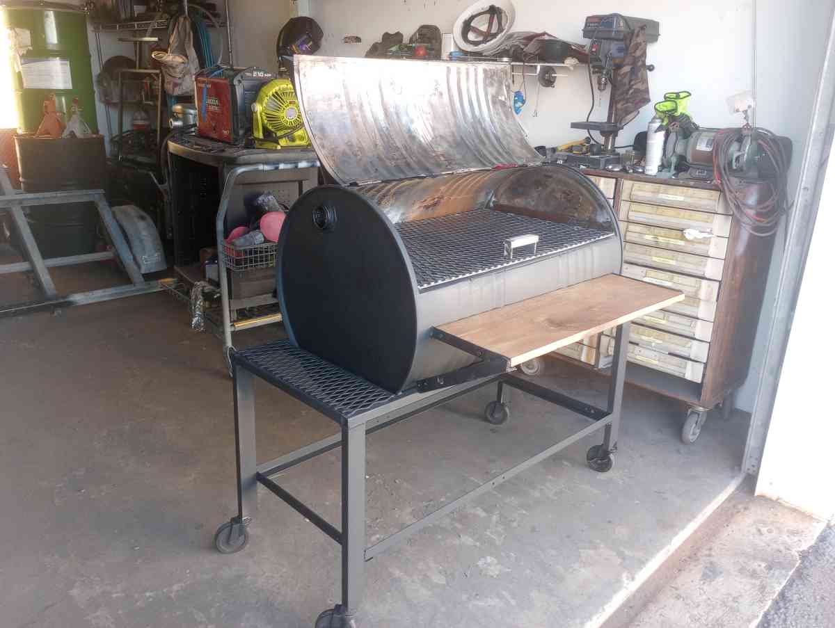 BBQ GRILL FOR SALE - Fort Lauderdale, Florida - FleaMarketBay