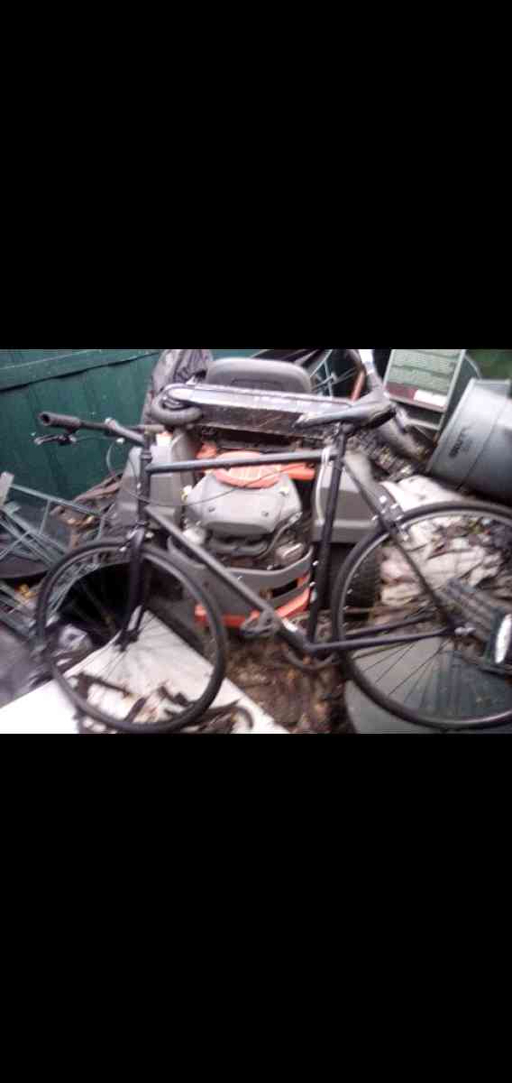 Schwinn mens bicycle 32 inch - Newark, New Jersey - FleaMarketBay