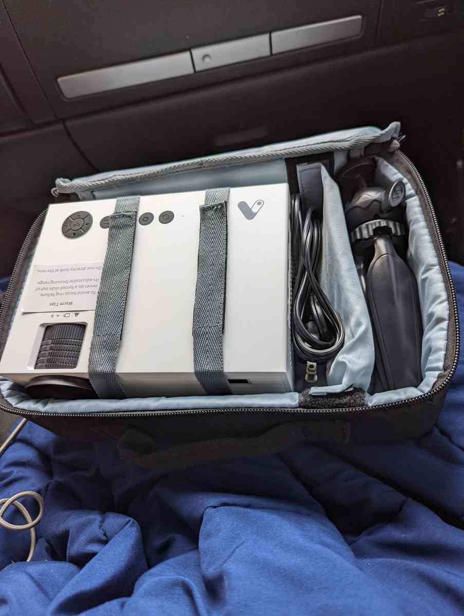 projector - Oakland, California - FleaMarketBay