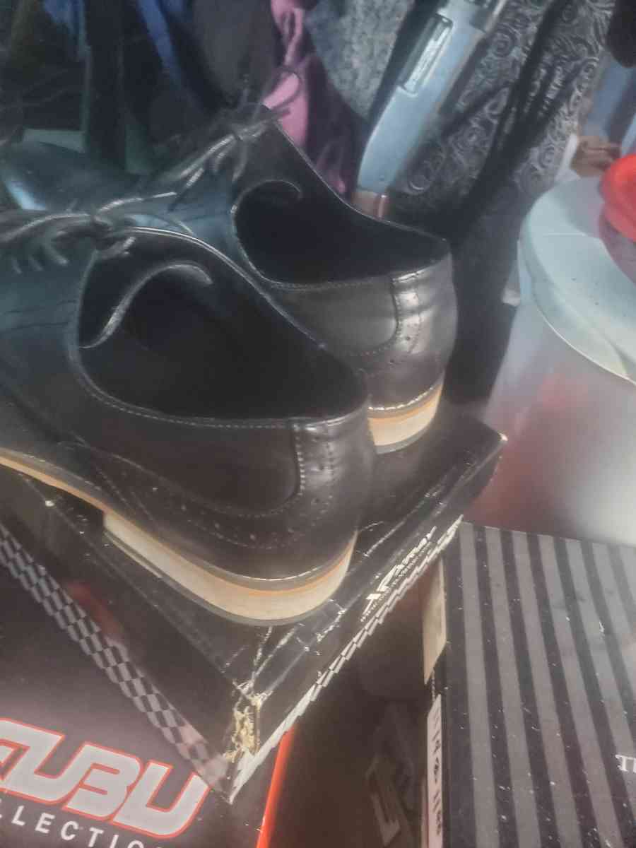 Mens Dress Shoes - Detroit, Michigan - FleaMarketBay