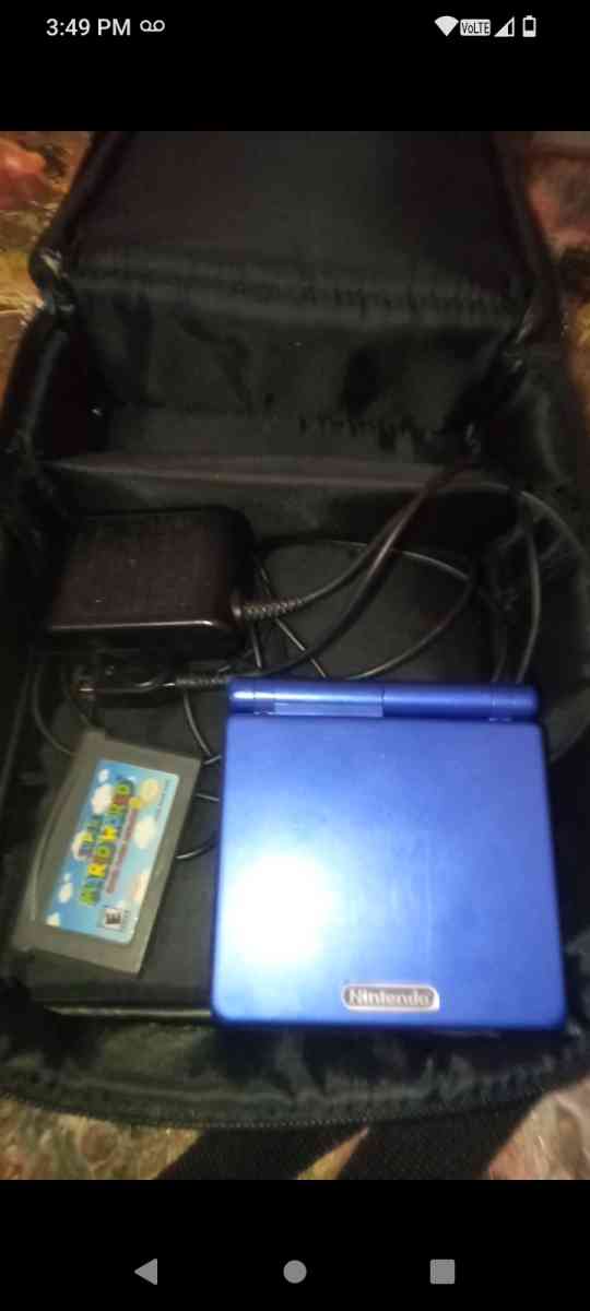 negotiable Gameboy Advance SP bundle - Glendale, Arizona - FleaMarketBay