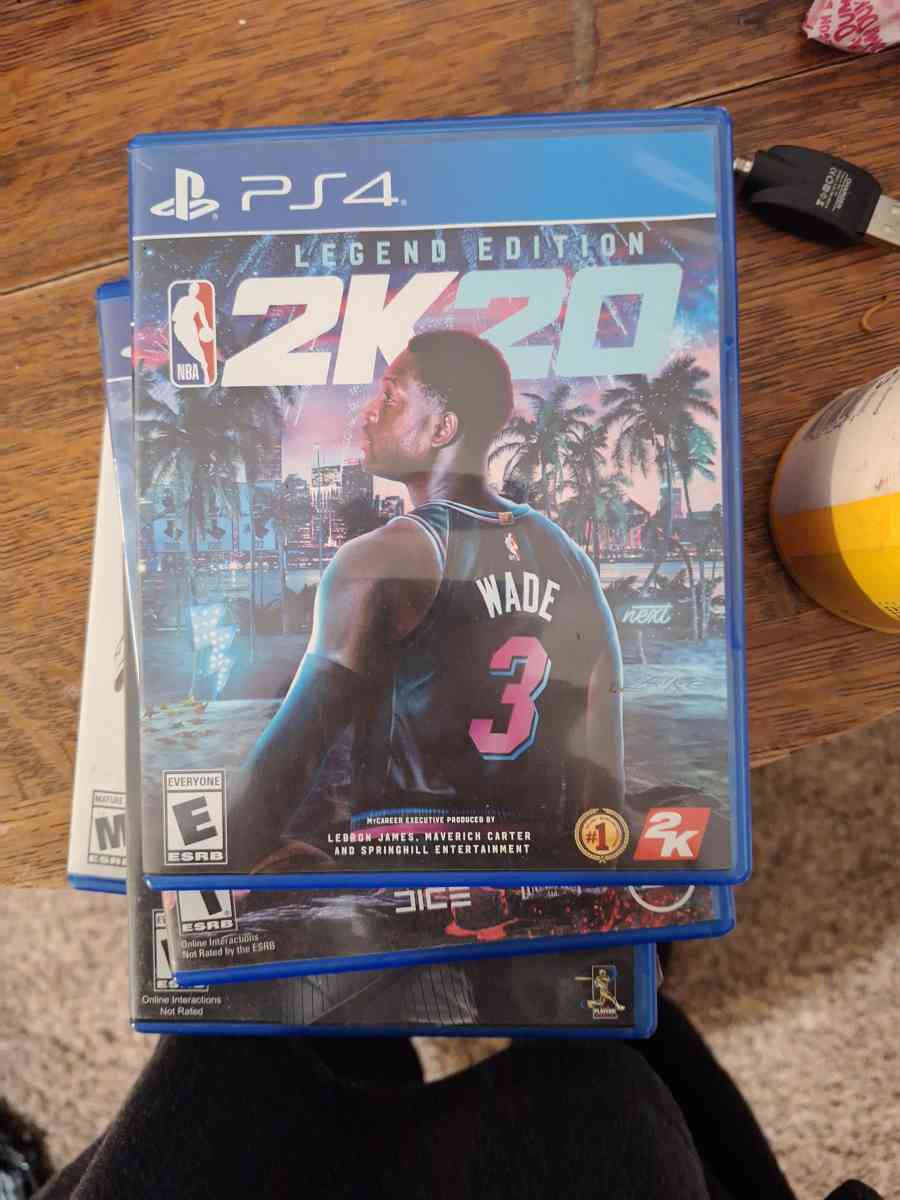 ps4 and accessories - Lawrence, Kansas - FleaMarketBay