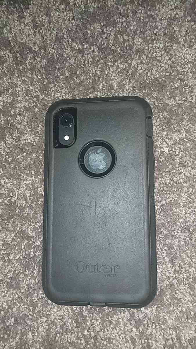 iPhone XR - Cincinnati, Ohio - FleaMarketBay