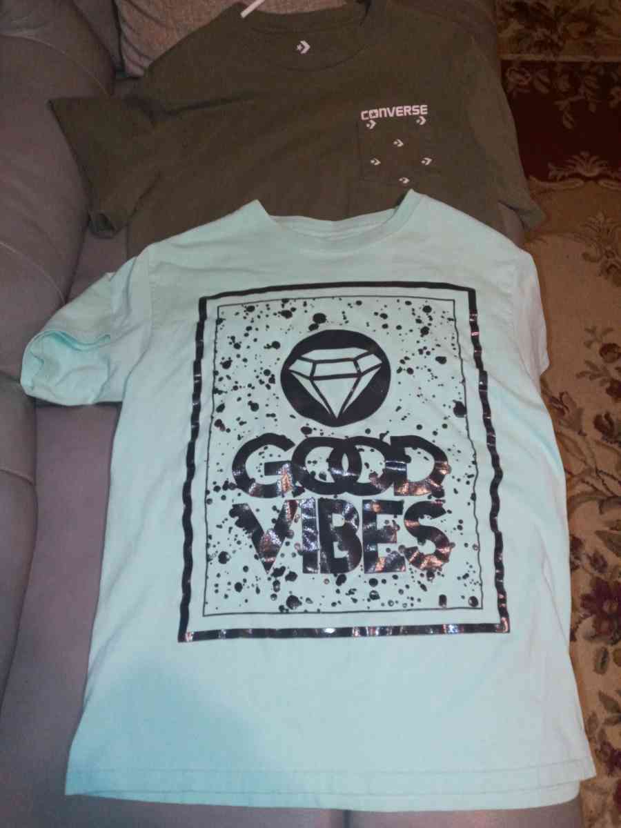 two Tshirts Converse and sole addiction - Davenport, Florida