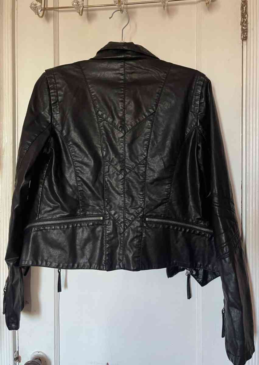 black womens motorcycle jacket - Hawthorne, California - FleaMarketBay