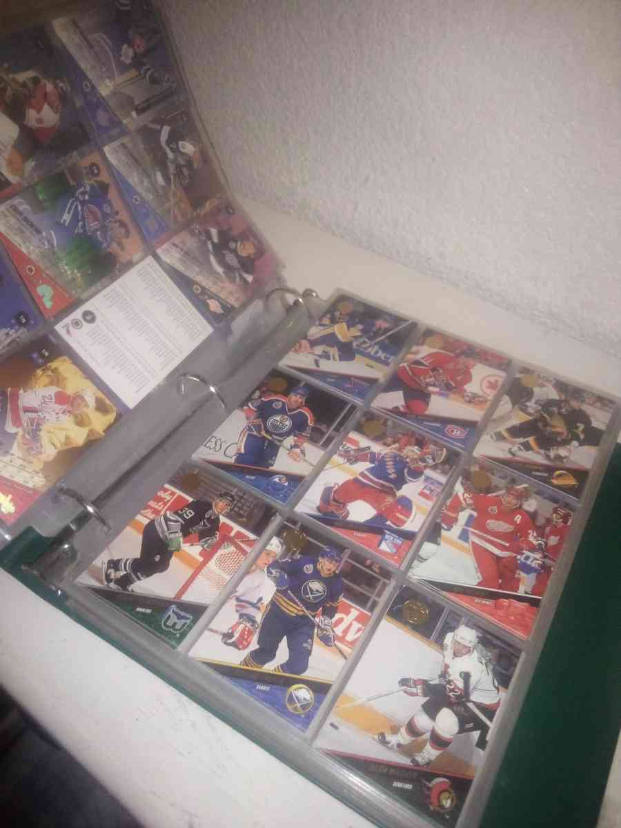 998 hockey cards - Turlock, California