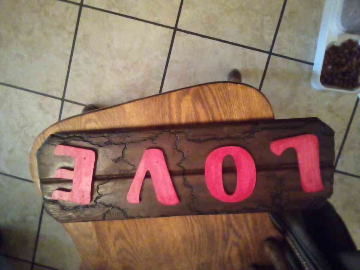 hand made love sign - Henderson, Texas - FleaMarketBay