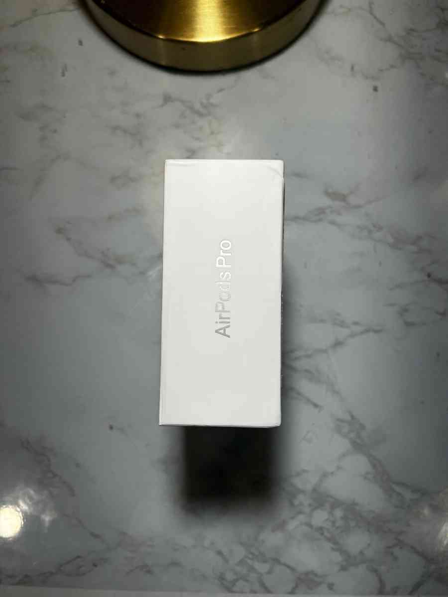 Apple airpods 2nd generation - Ardmore, Pennsylvania - FleaMarketBay