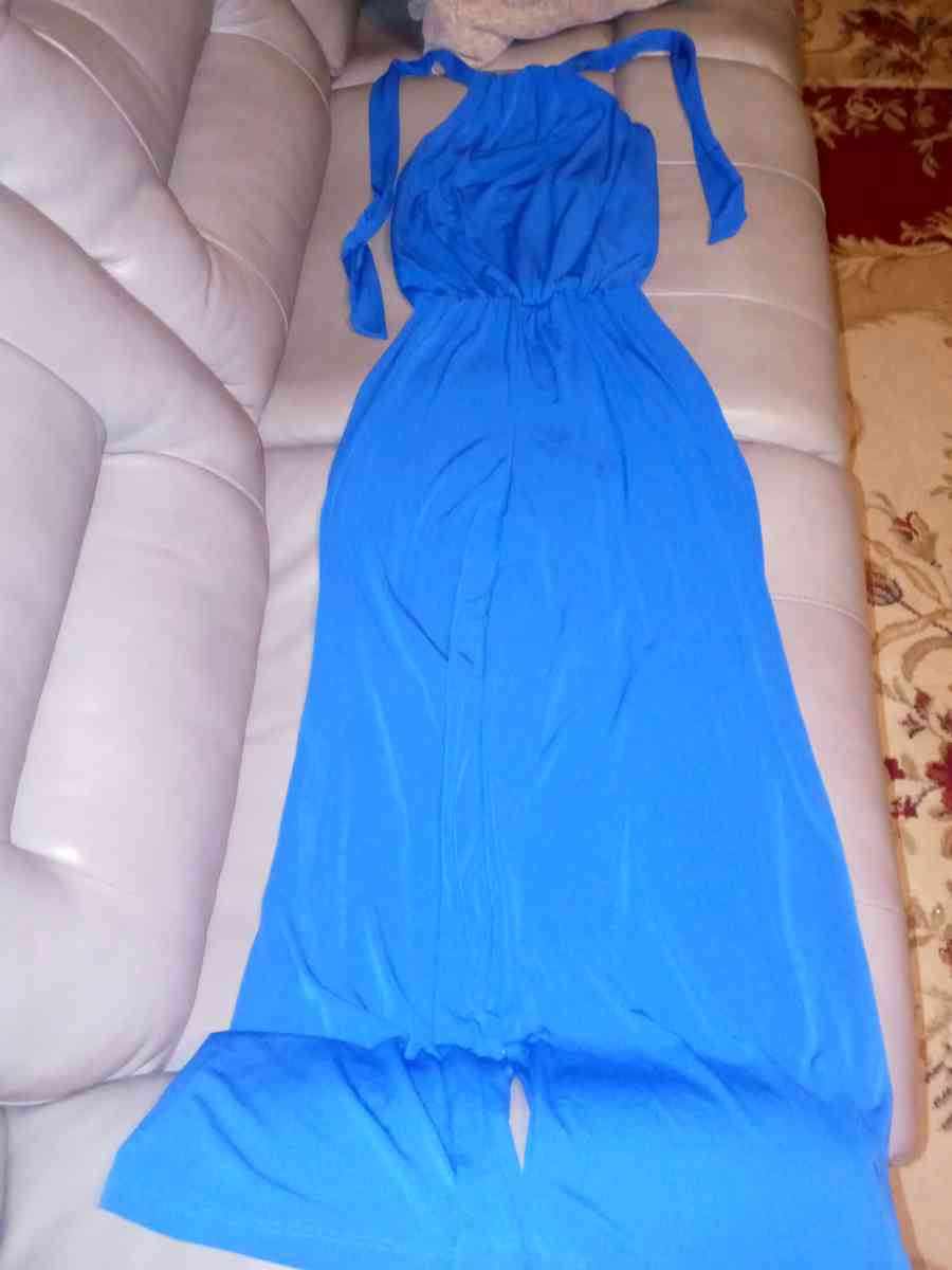 womens Romper jumpsuit size medium - Davenport, Florida - FleaMarketBay