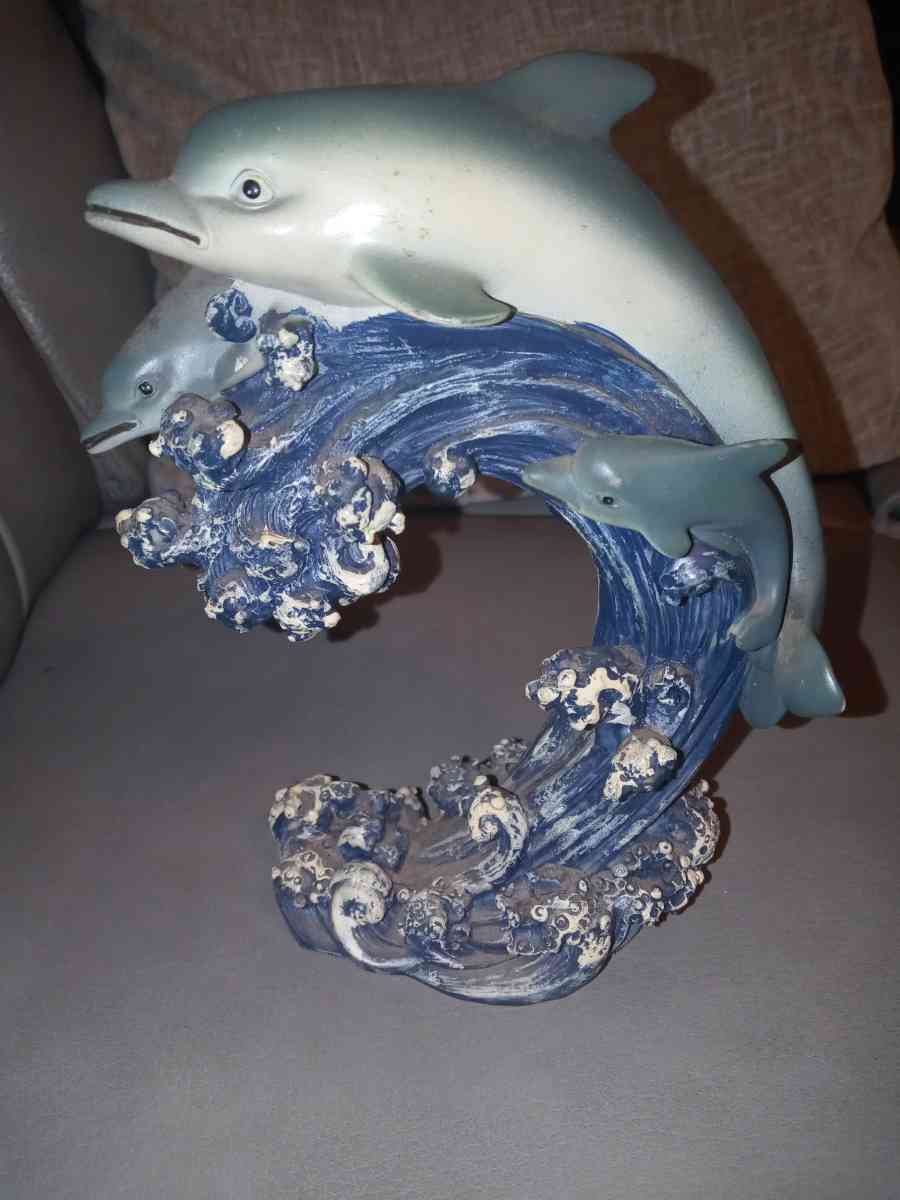 two dolphins in the ocean figurine - Davenport, Florida - FleaMarketBay