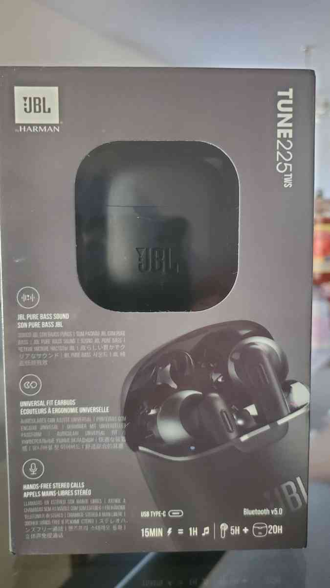 JBL by Harman Original Tune 225New - Lincoln, Nebraska - FleaMarketBay