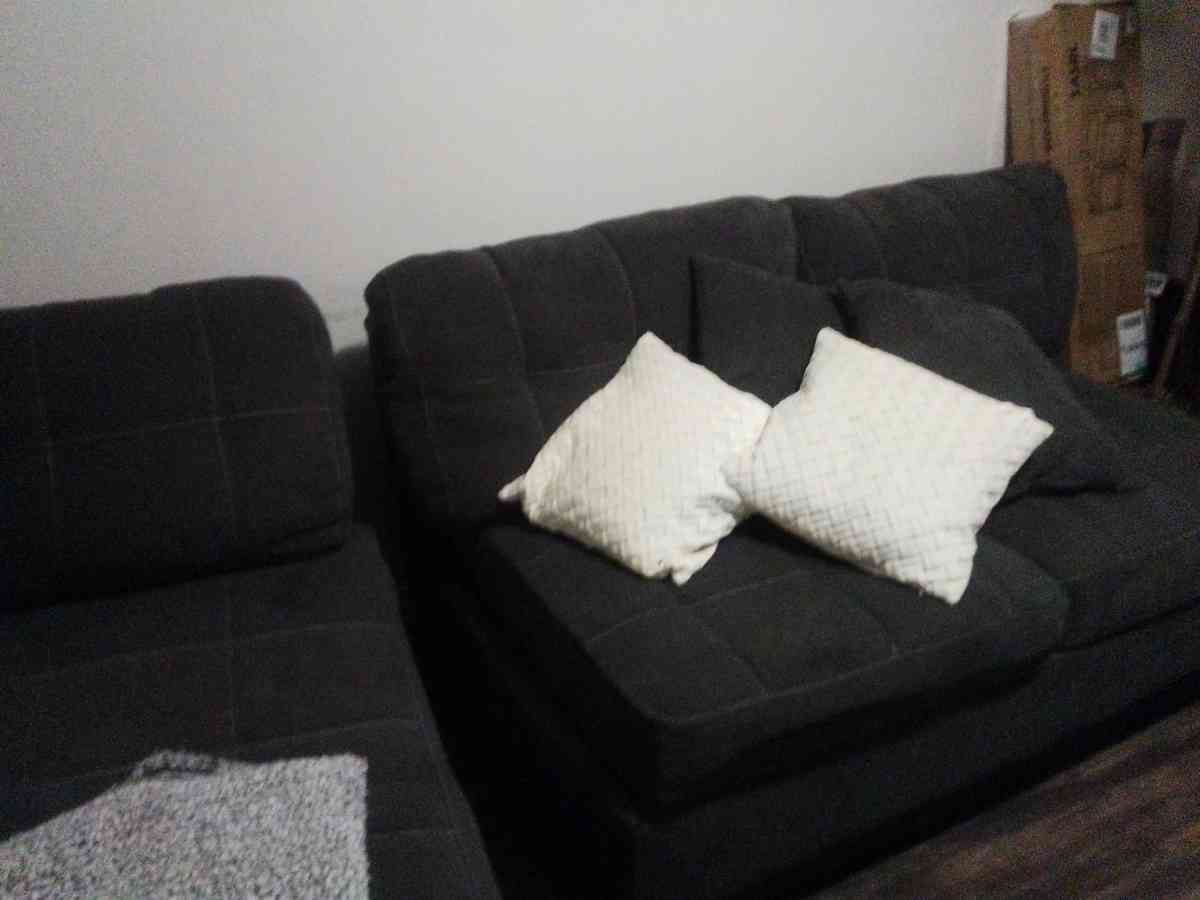 chaise sectional - San Antonio, Texas - FleaMarketBay