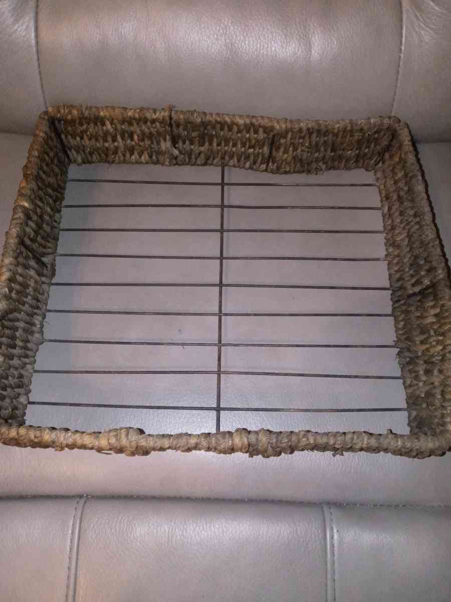 wicker baskets two kinds - Davenport, Florida - FleaMarketBay