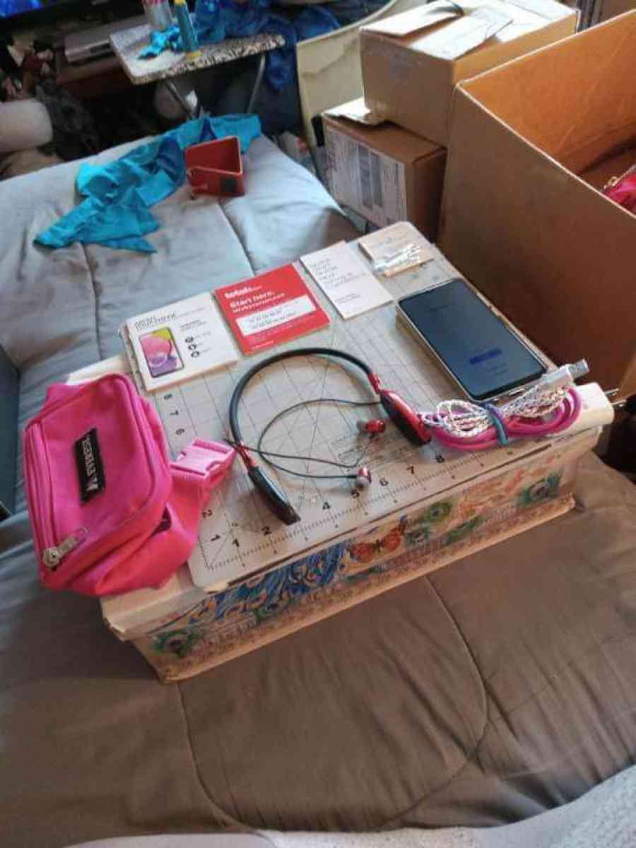 Verizon Phone with everything - Los Angeles, California