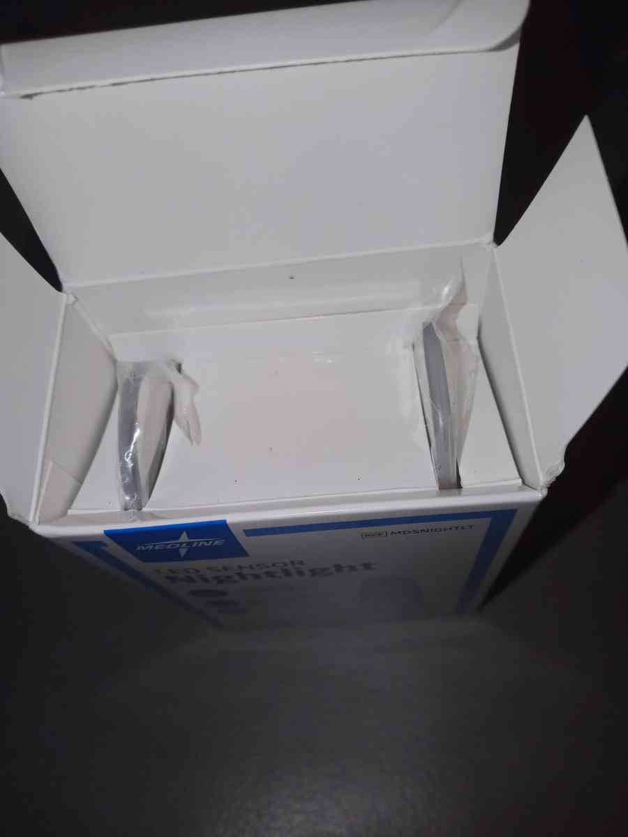 Medline LED sensor nightlight two lights in one box - Davenport, Florida - FleaMarketBay