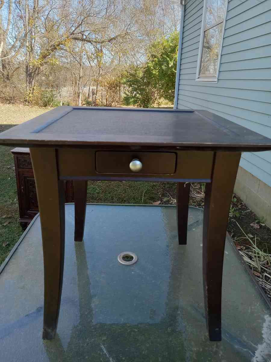 night stand - New Albany, Indiana