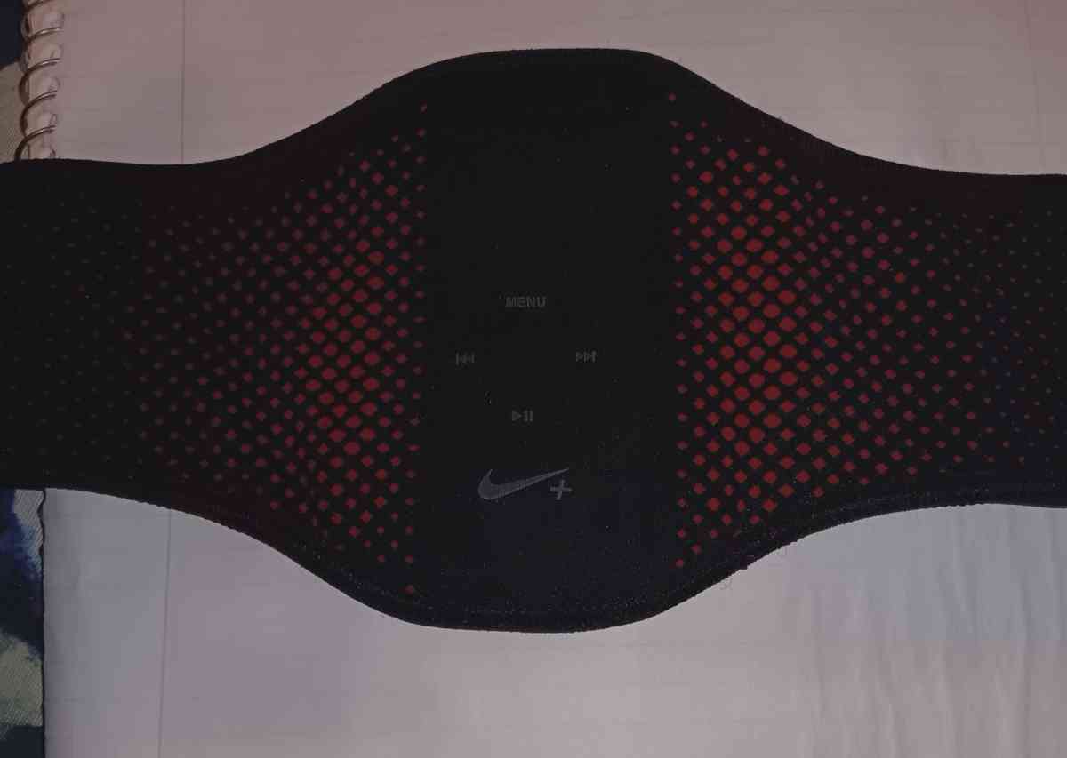 Nike sports armband - Indianapolis, Indiana - FleaMarketBay
