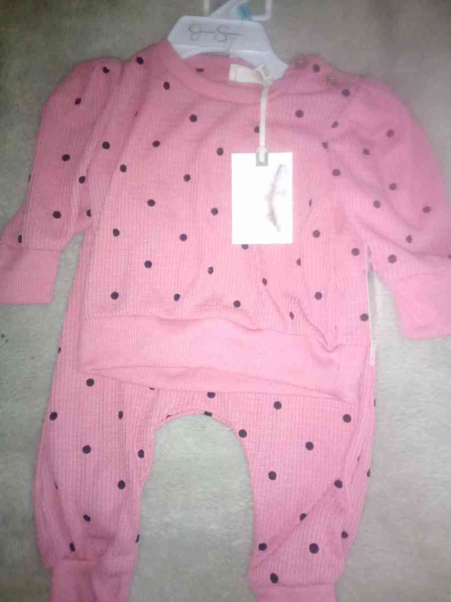 baby toddler clothes - Watsonville, California - FleaMarketBay