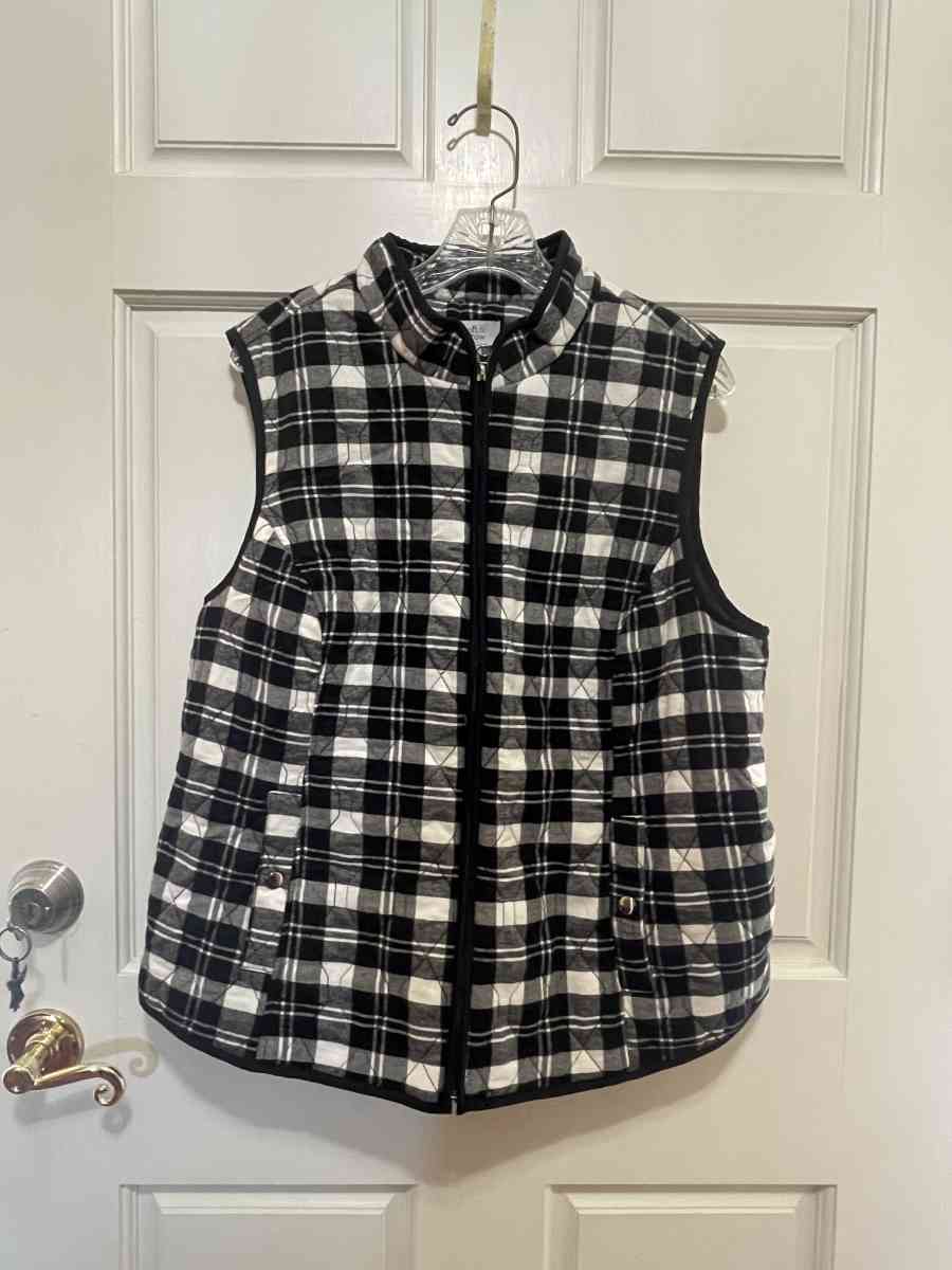 Croft and Barrow Outerwear Vest WOMENS size XL - Savannah, Georgia