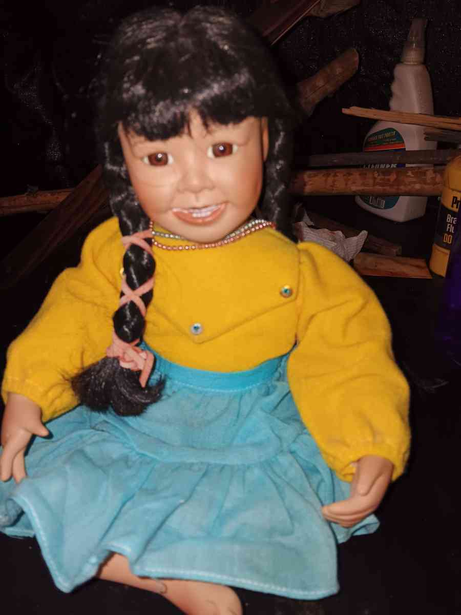 Ashton Drake porcelain native flower girl - Alpine, Arizona - FleaMarketBay