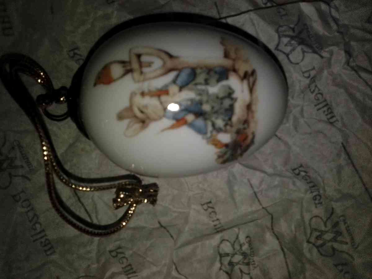 VINTAGE REUTTER BEATRIX POTTER MRS RABBIT PORCELAIN EGG ORNA - Altamonte Springs, Florida