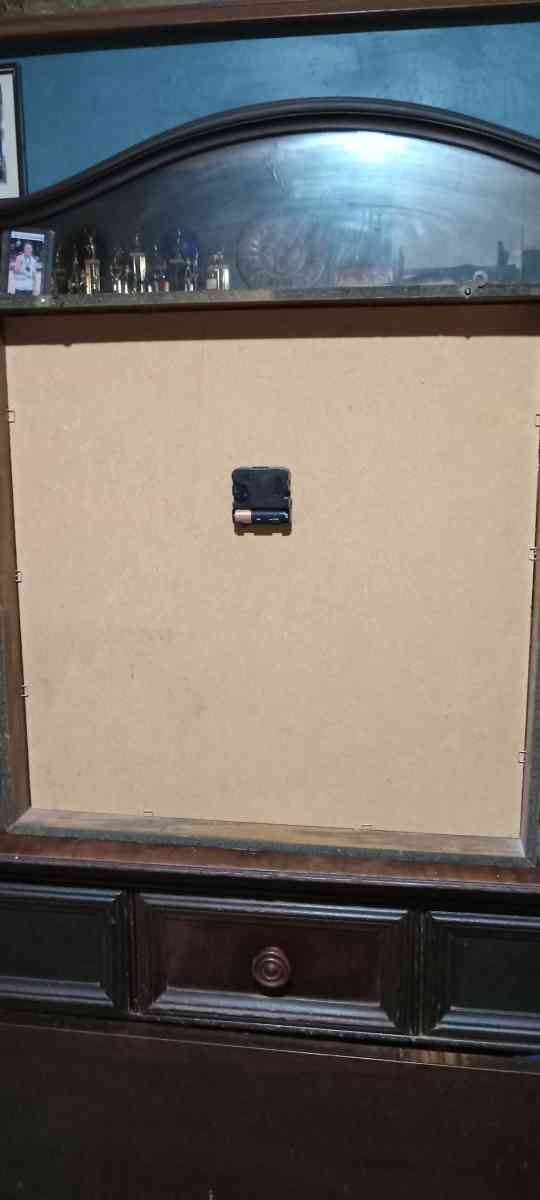 Elgin battery operated clock vintage - New Albany, Indiana - FleaMarketBay