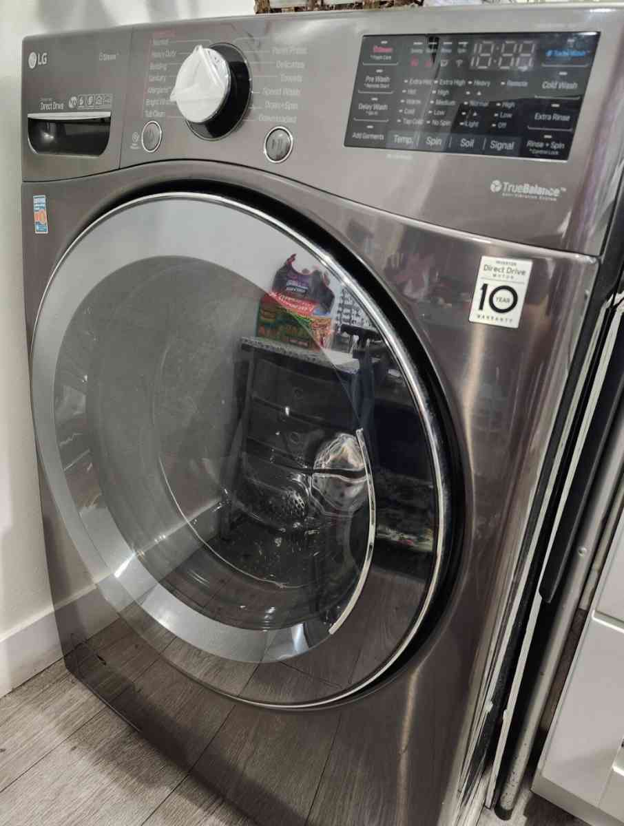 lg steam energy saver washer no damages like new - Bell Gardens, California
