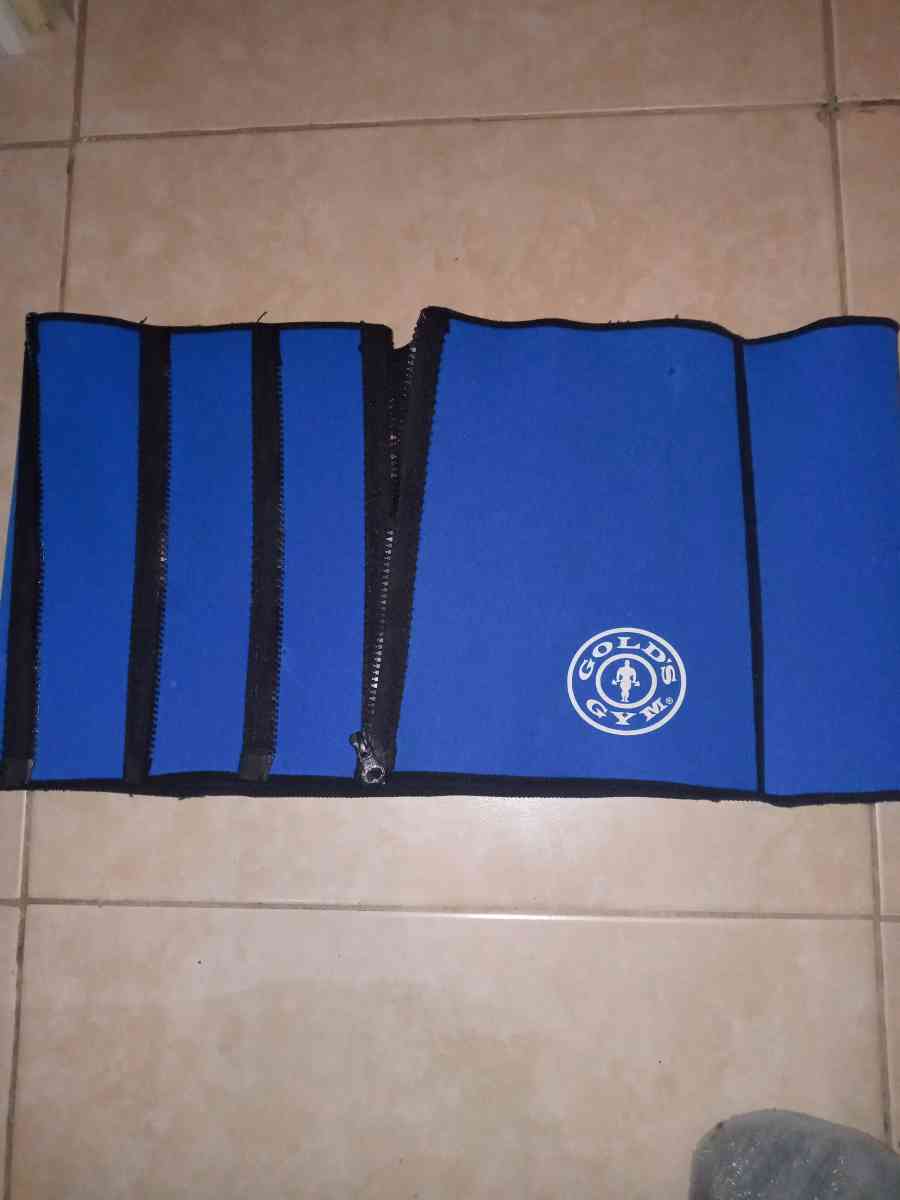 Golds Gym five zipper waist trimmer belt - Davenport, Florida