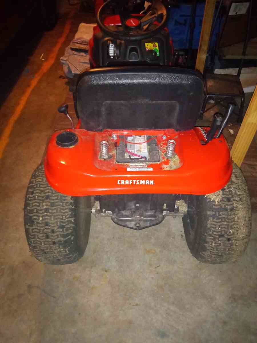 Riding Mower - Dallas, Texas - FleaMarketBay