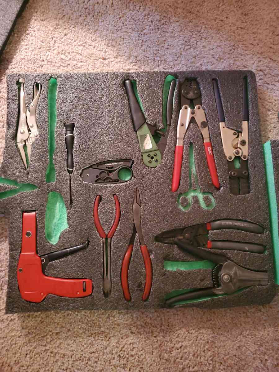 Nanuk hard case with electrician tools - Lapeer, Michigan - FleaMarketBay