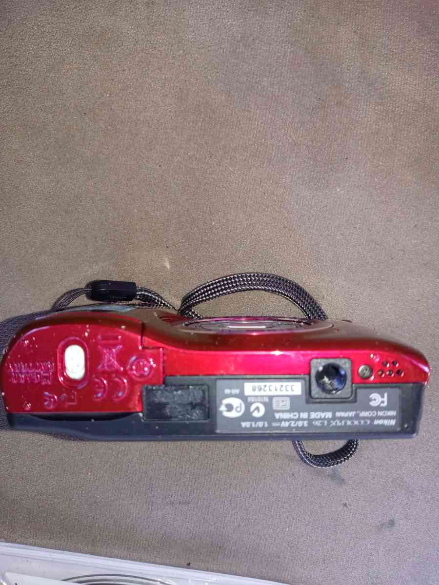 Nikon camera Coolpix l26 never used - Davenport, Florida - FleaMarketBay