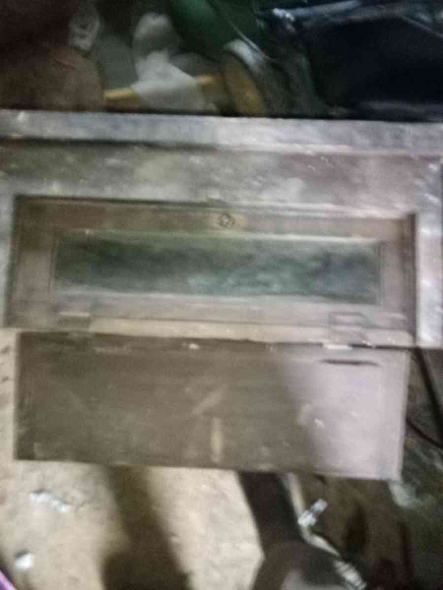 chicken hatchery box - Bedford, Kentucky - FleaMarketBay