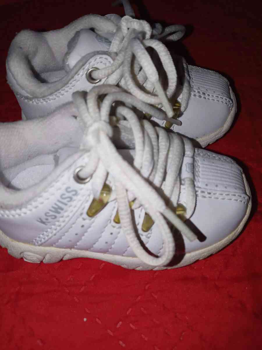 case with shoes for baby infant size 2 - Davenport, Florida