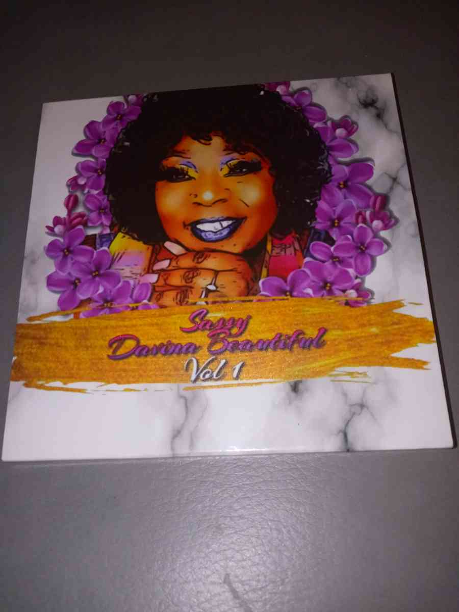 16 color palette makeup with mirror - Davenport, Florida