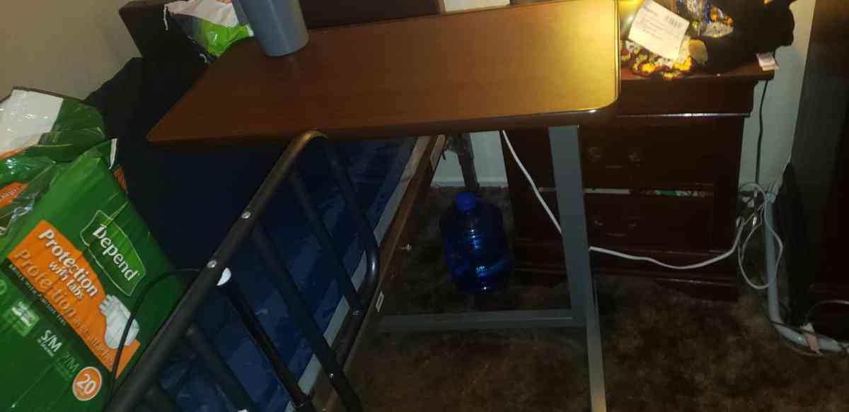 HOSPITAL BED MATTRESS TABLE - San Jose, California - FleaMarketBay
