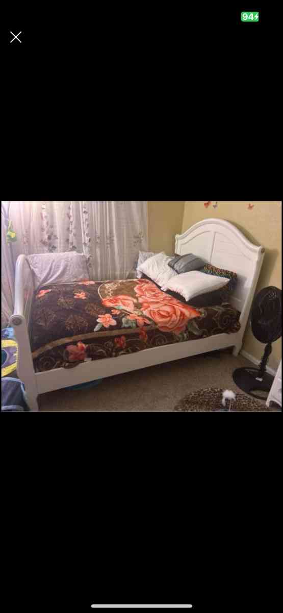bedroom set - Aurora, Colorado - FleaMarketBay