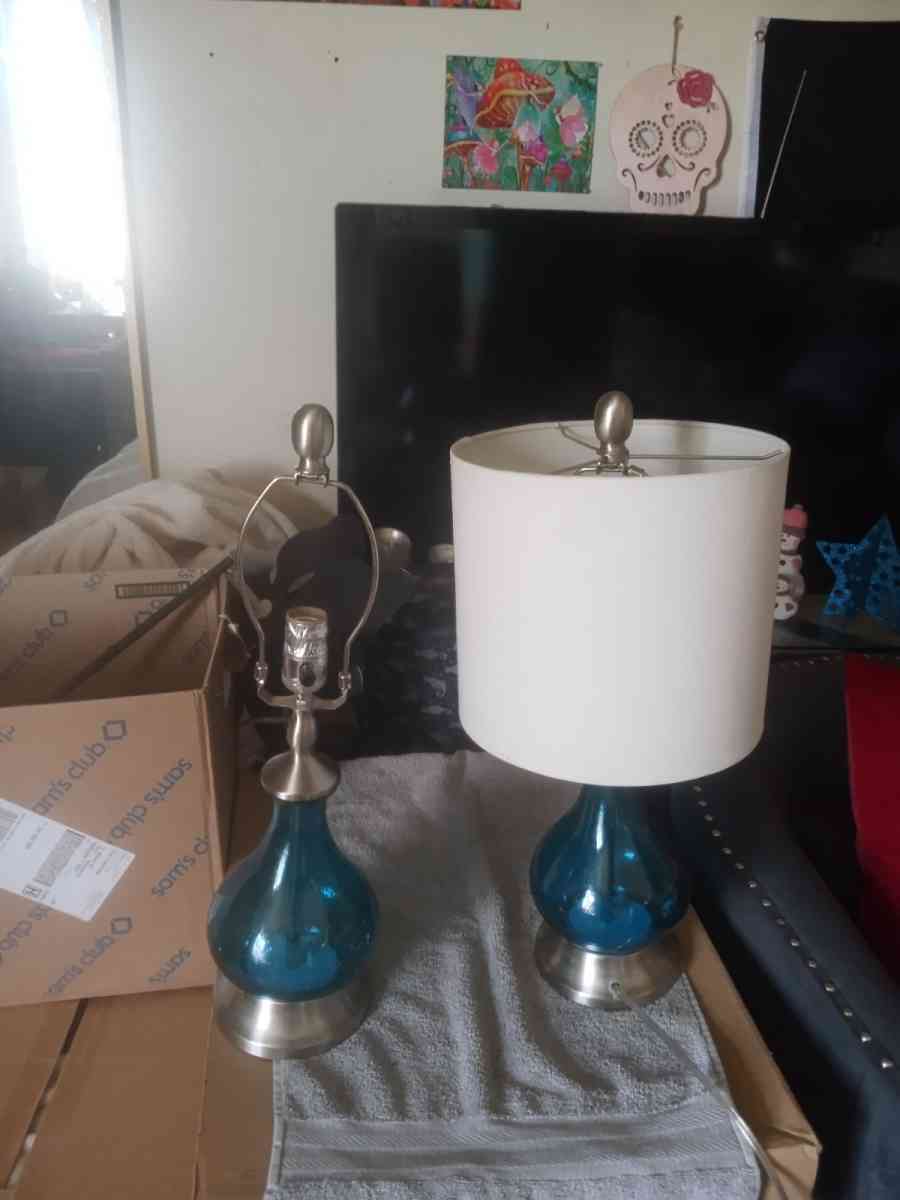 blue lamp - Burleson, Texas - FleaMarketBay