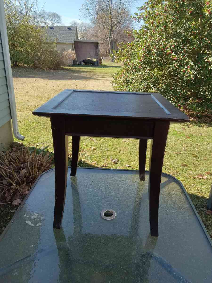 night stand - New Albany, Indiana - FleaMarketBay