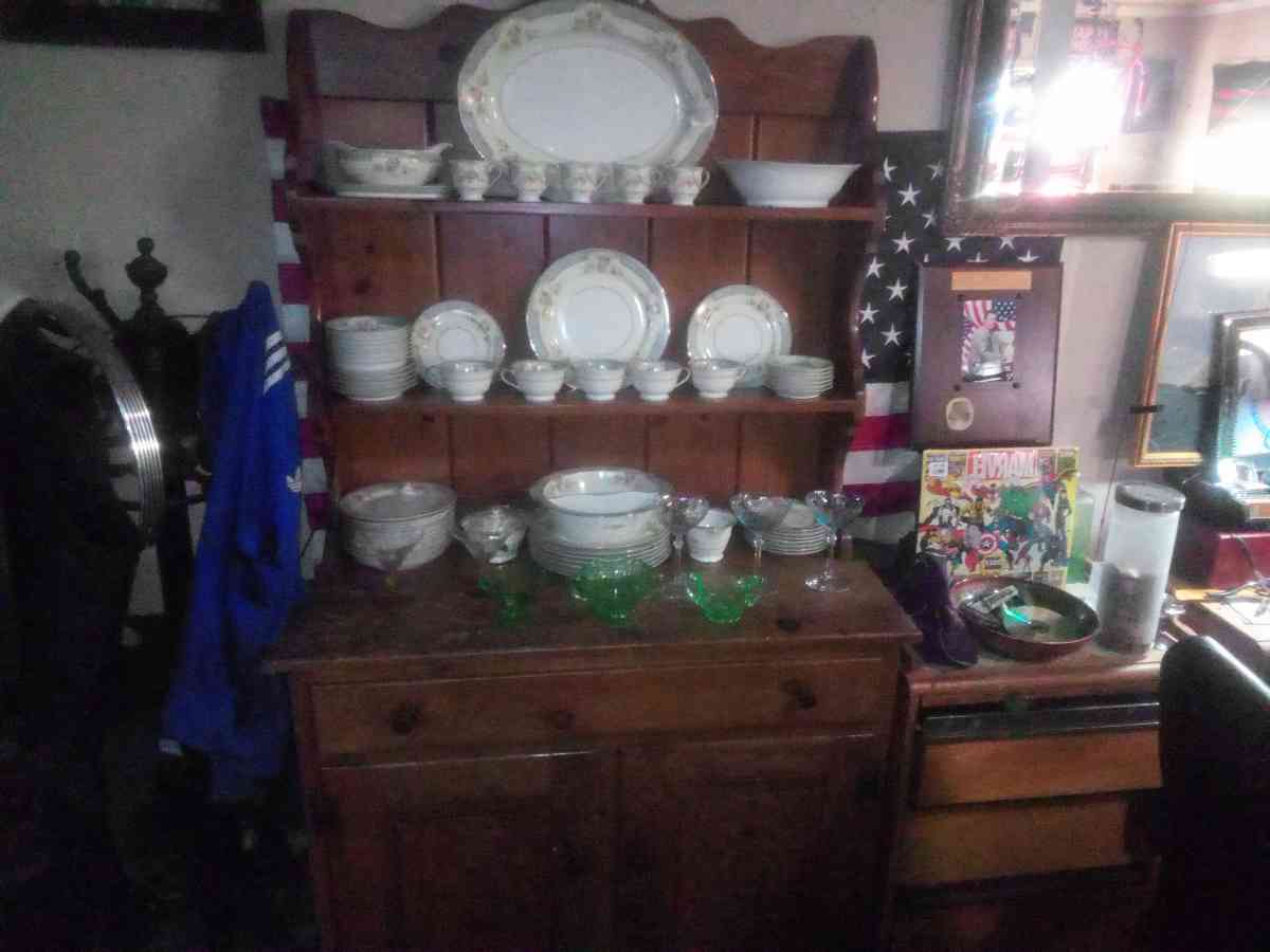 China Noritake pre 1951 service for 8 China cabinet included - Panama City, Florida - FleaMarketBay