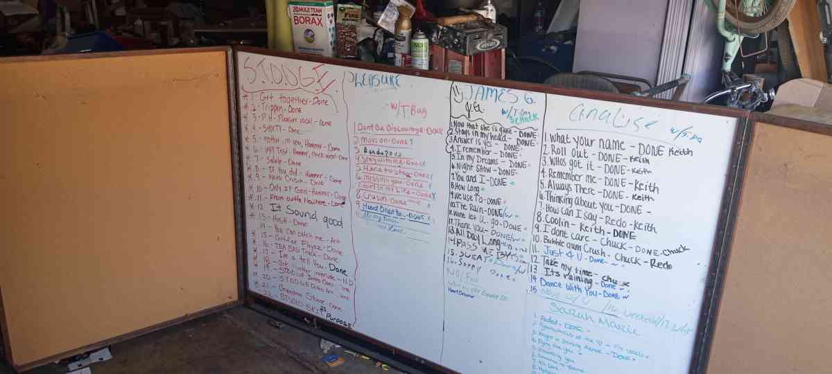 dry earese board - Stockton, California - FleaMarketBay