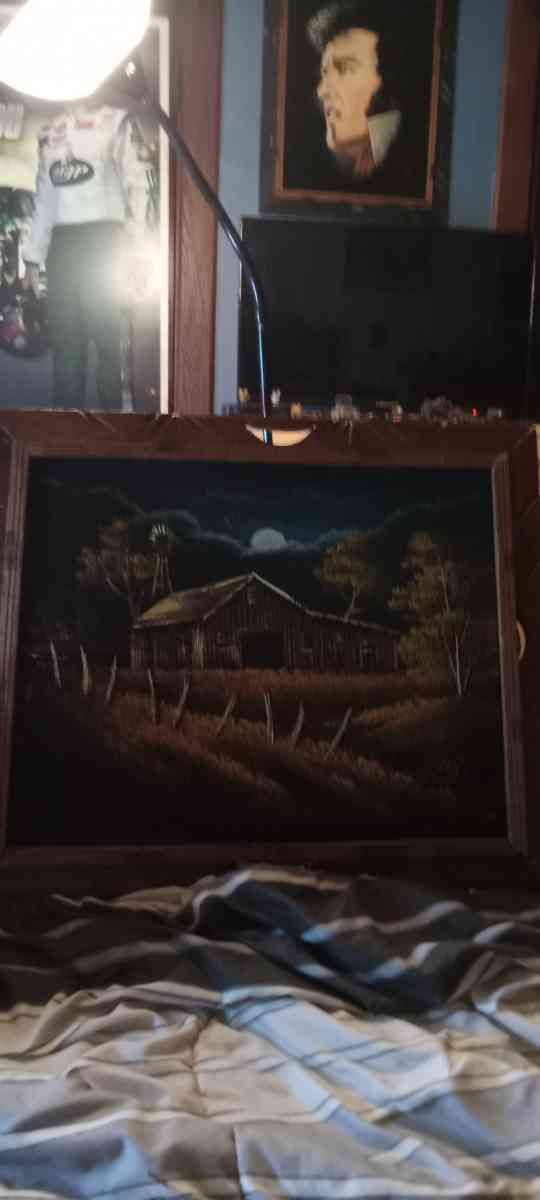 vintage velvet barn painting - New Albany, Indiana - FleaMarketBay