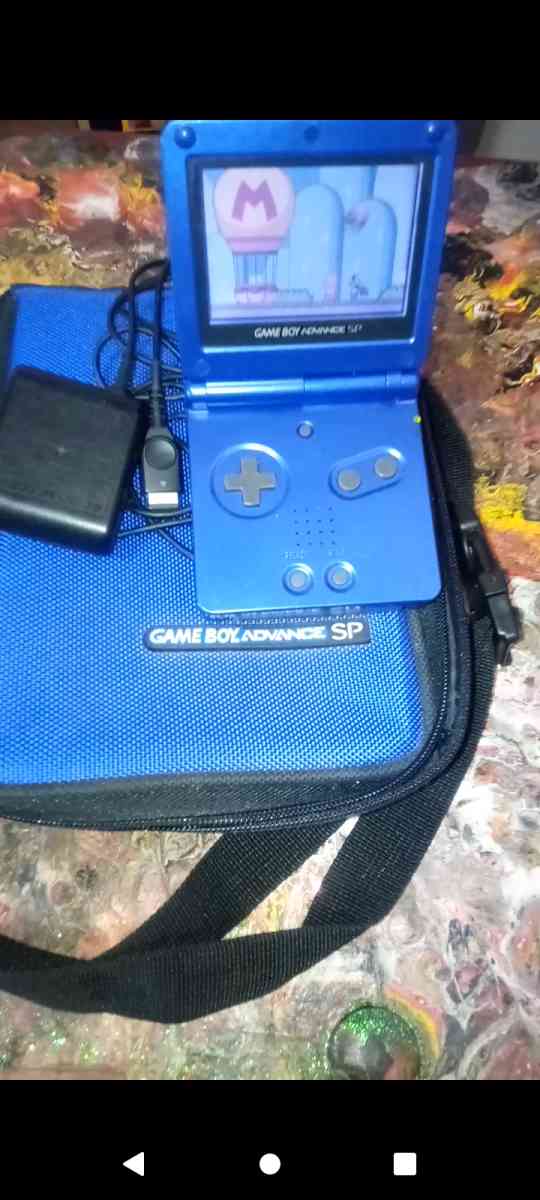 negotiable Gameboy Advance SP bundle - Glendale, Arizona