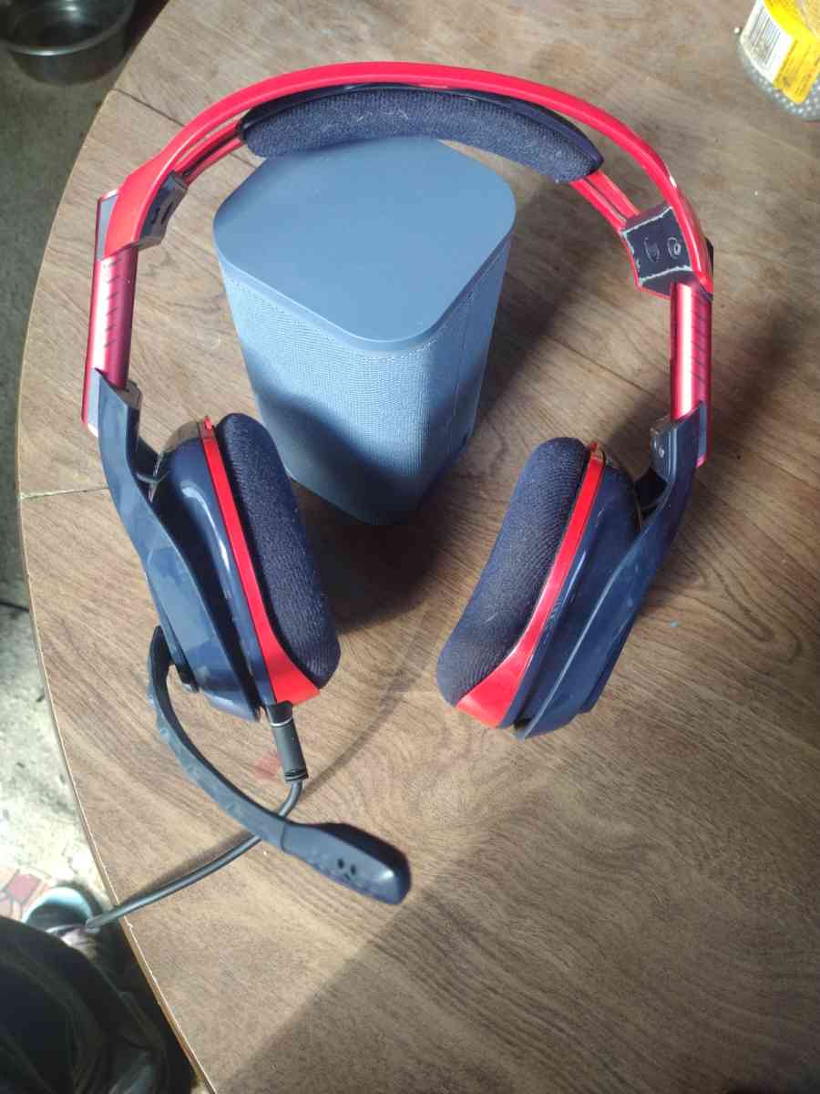 Astro E40 tournament series headset for gamingstudio use - Rancho Cordova, California - FleaMarketBay