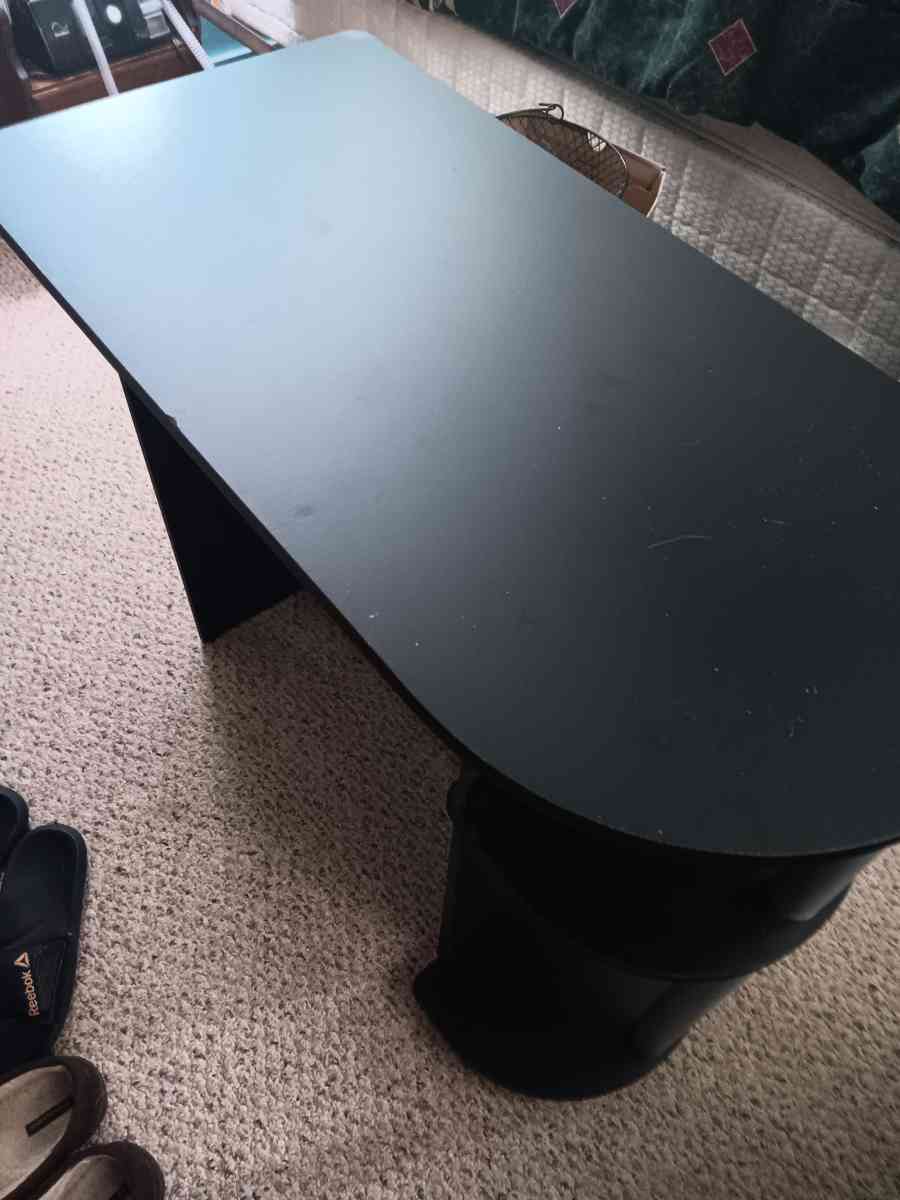 computer desk - Meriden, Connecticut